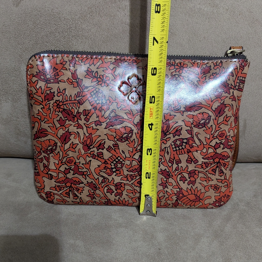 Patricia Nash Tan and Red Floral Wristlet - Picture 5 of 6